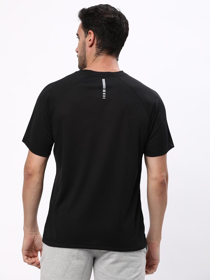 R&B Men's Active Solid T-Shirt image number 2