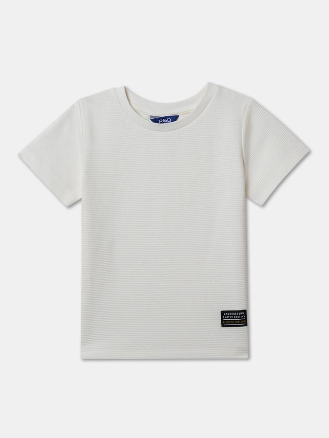 Boys Solid Pure Cotton Regular T Shirt image number 0