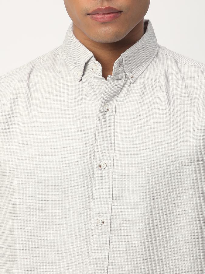 Men Self Design Casual Shirt image number 3