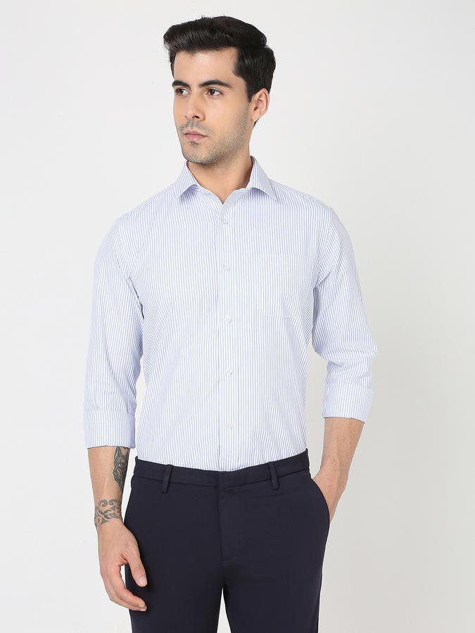 Men Pin Striped Slim Fit Shirt image number 0