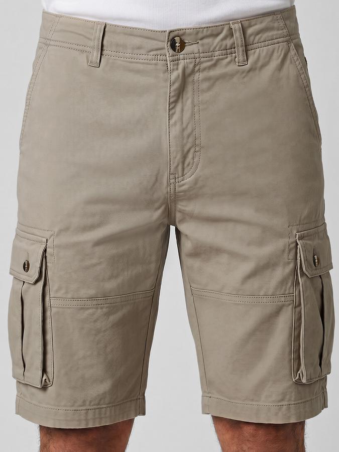 R&B Beige Men Knee Length Mid-Rise Relaxed Fit Shorts