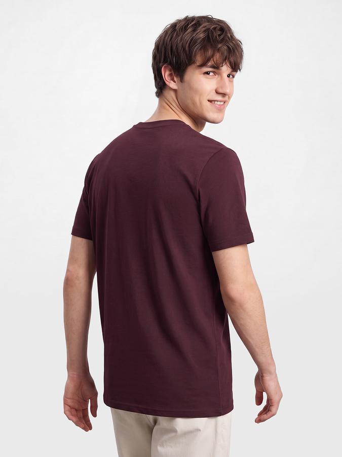 R&B Men Plum Burgundy Typographic Print Short Sleeves Pure Cotton Tshirt