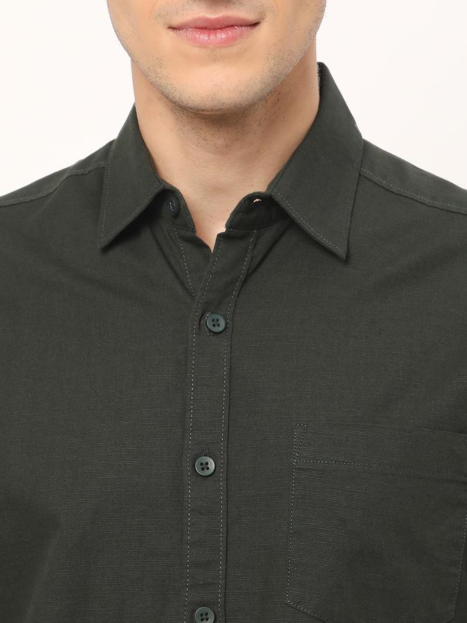 Men Regular Fit Cutaway Collar Shirt image number 3