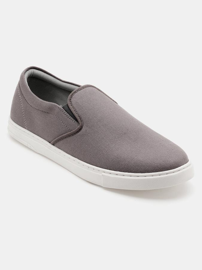 R&B Men's Sneakers image number 2