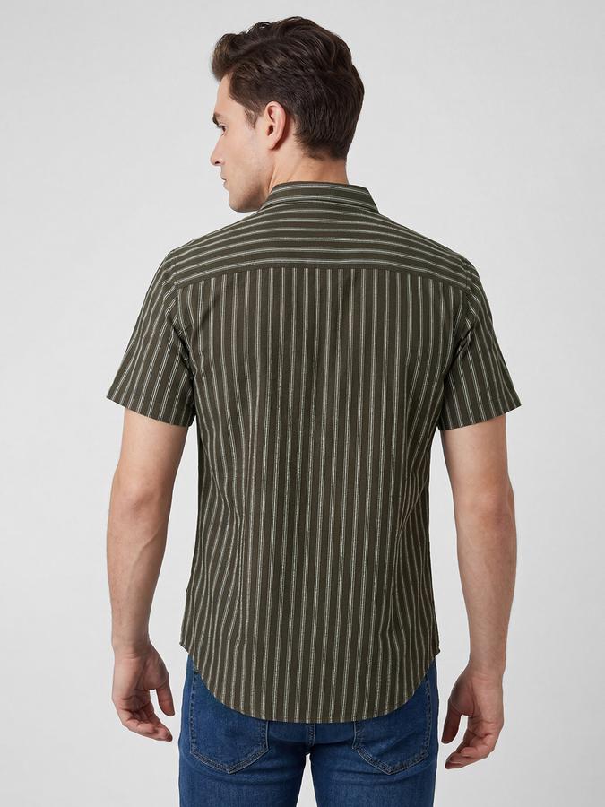 R&B Olive Striped Men Spread Collar Short Sleeves Shirt