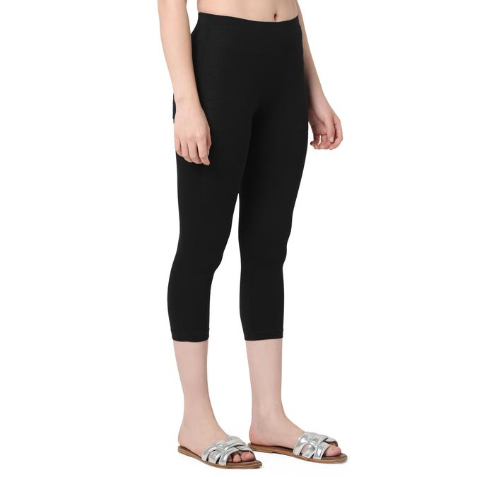 R&B Women Black Solid Capri Leggings
