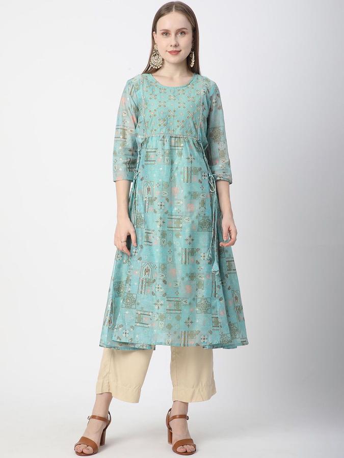 Women Viscose Regular Fit Round Neck Embroidered Kurta