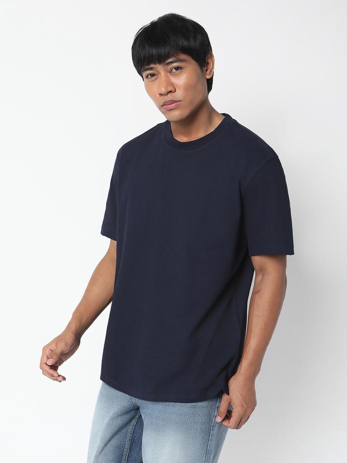 Men Ribbed Round-Neck T-Shirt image number 1