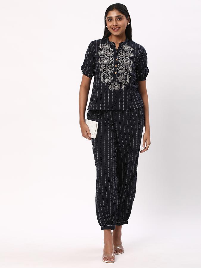 Women Relaxed Fit Striped Pants image number 1