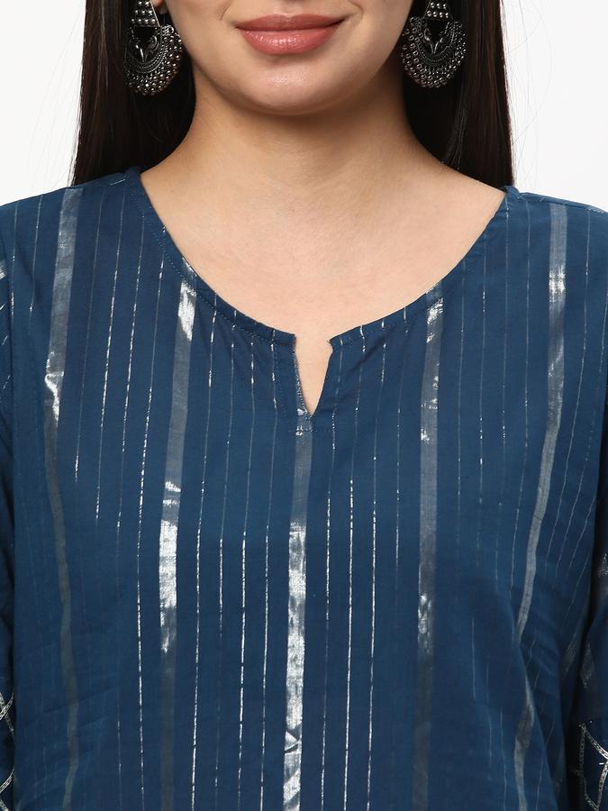 Women Striped Kurta & Trousers Set image number 3