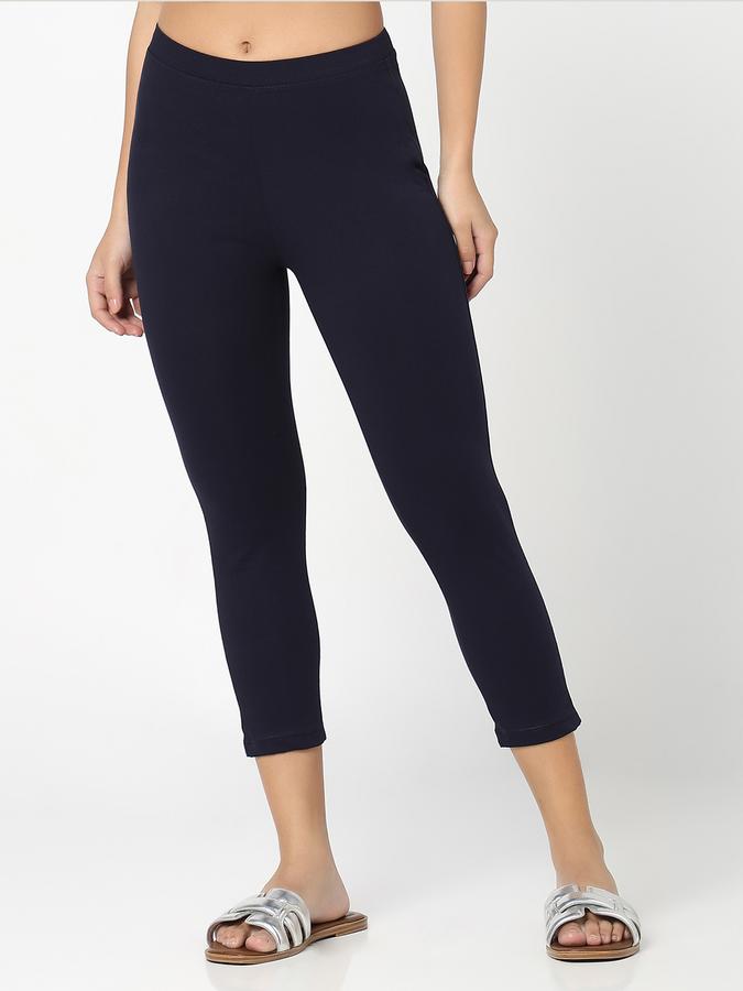 R&B Women Navy Solid Capri Leggings