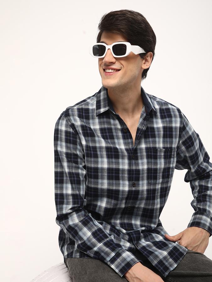 Men Regular Fit Cutaway Collar Shirt image number 0