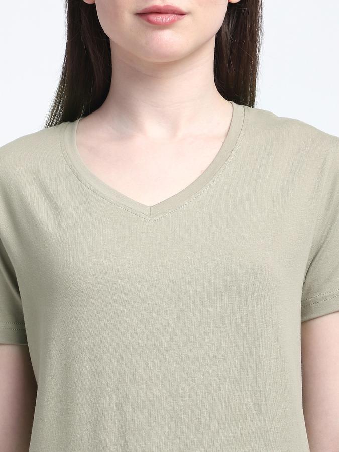 Women Cotton Blend Regular Fit V-Neck Solid T-shirt