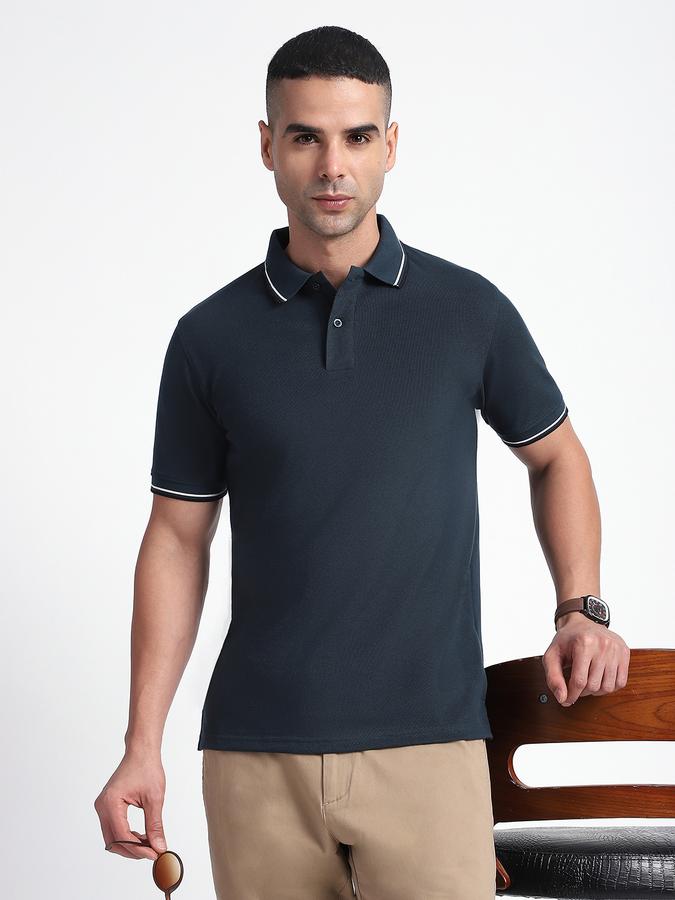 Men Cotton Blend Slim Fit Polo Neck Solid T-shirt