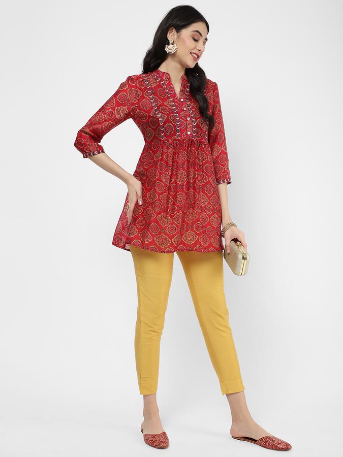 R&B Women Red Tops & Kurtis image number 1