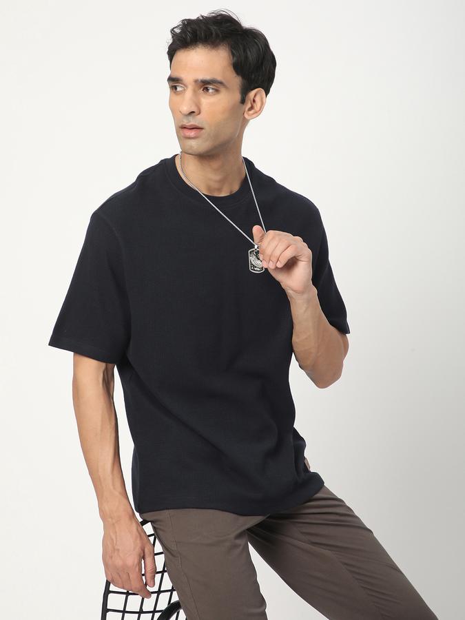 Men Polycotton Regular Fit Crew Neck Textured T-shirt