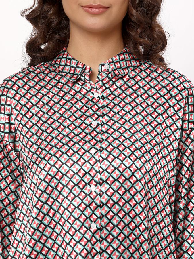 R&B Women Red Tops image number 3