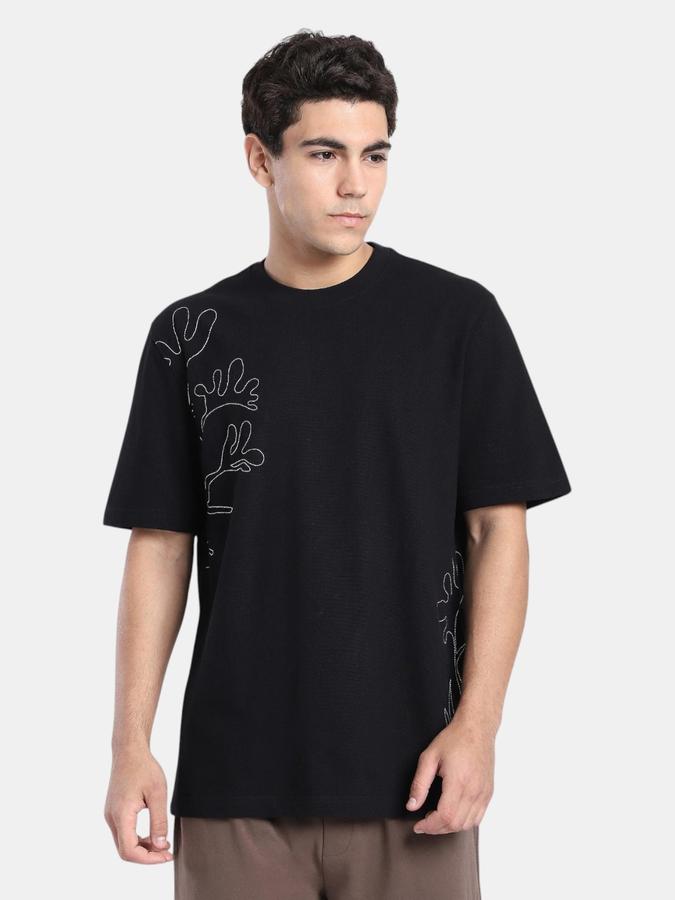 R&B Black Embroidered Men Short Sleeve T-shirt