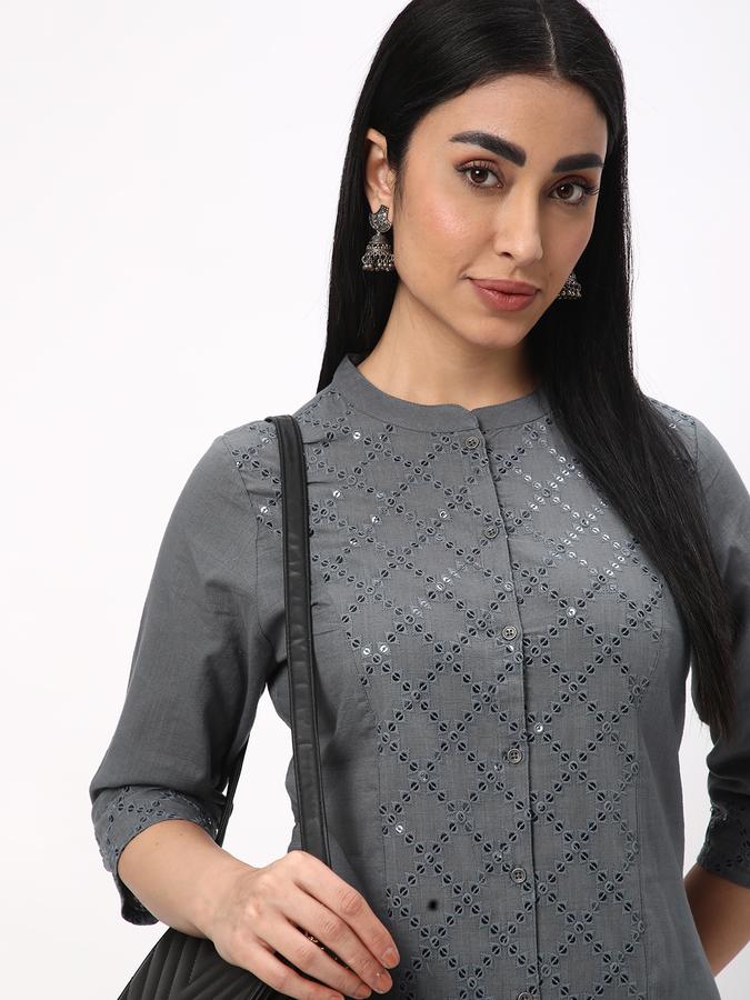 R&B Women Grey Kurtas image number 0