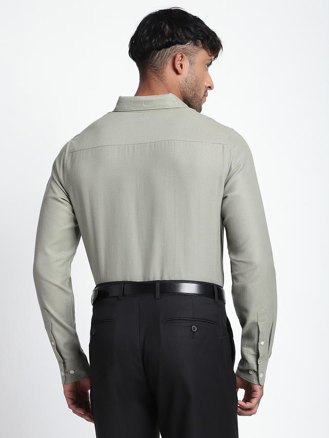 Men Cotton Blend Regular Fit Point Collar Solid Shirt