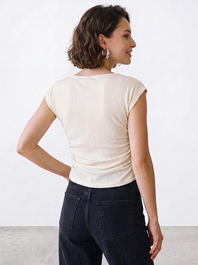 R&B Womens Off White Round Neck Cap Sleeve Textured Top