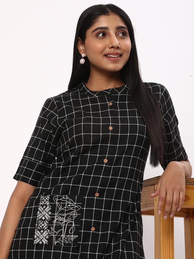 Women Checked Straight Kurta image number 0