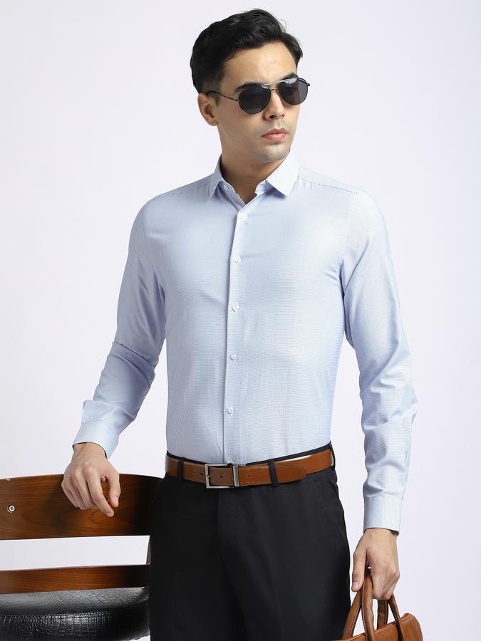 Men Polyester Blend Slim Fit Spread Collar Solid Shirt