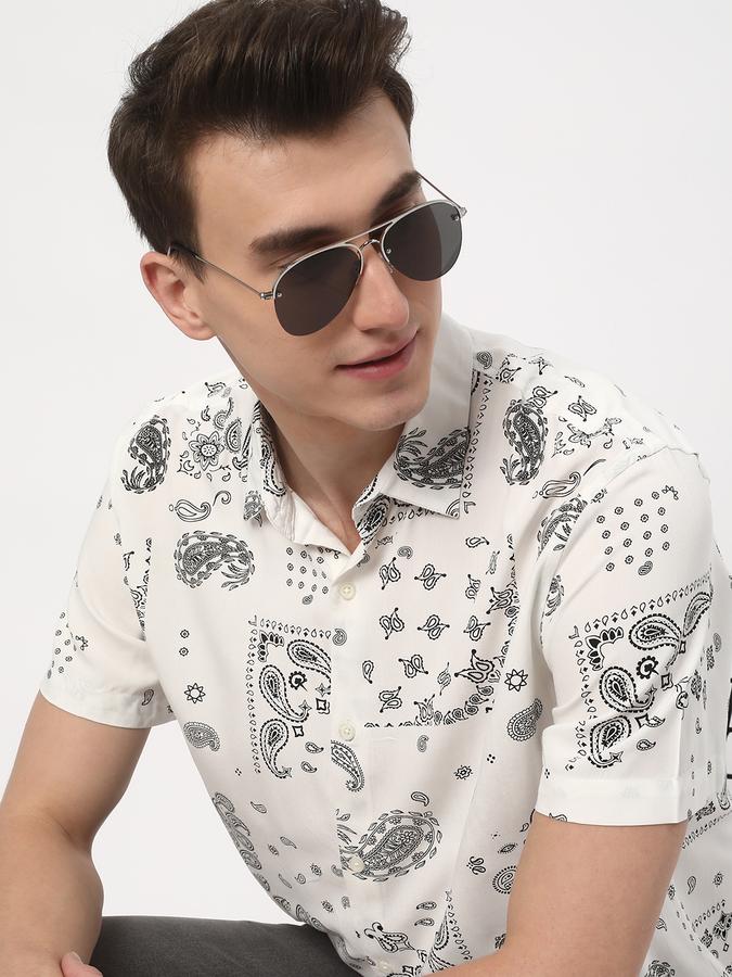 Men Paisley Print Regular Fit Shirt with Spread Collar image number 0