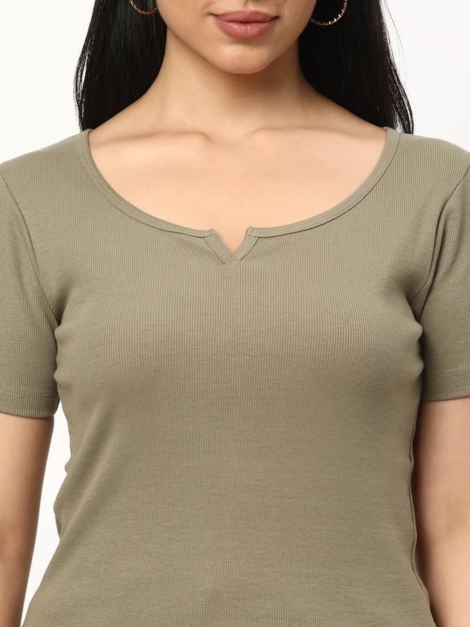 Women Slim Fit Top image number 3