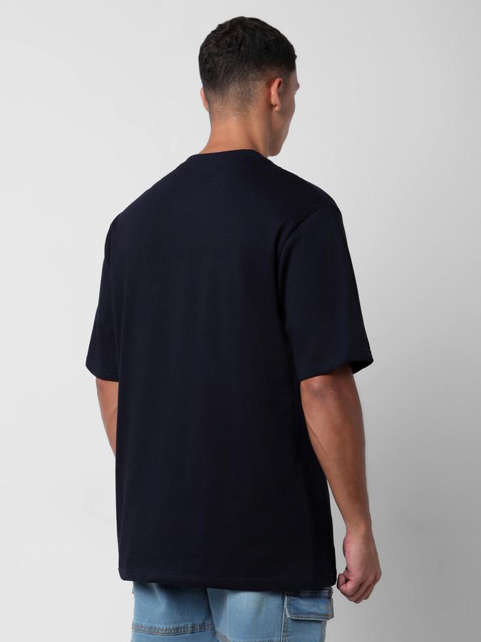 Typographic Print Round Neck T-Shirt image number 3