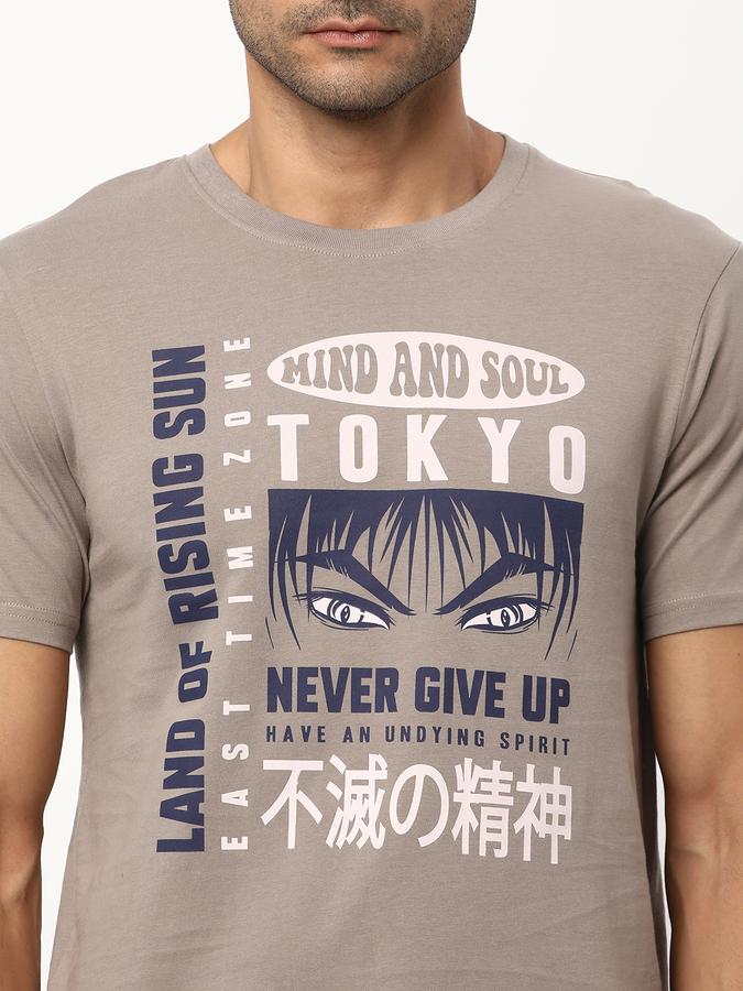 Men Typographic Print Regular Fit Crew-Neck T-Shirt image number 3