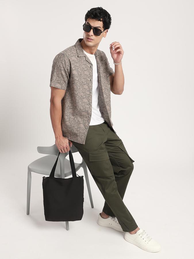 Men Cotton Relaxed Fit Spread Collar Graphic Shirt