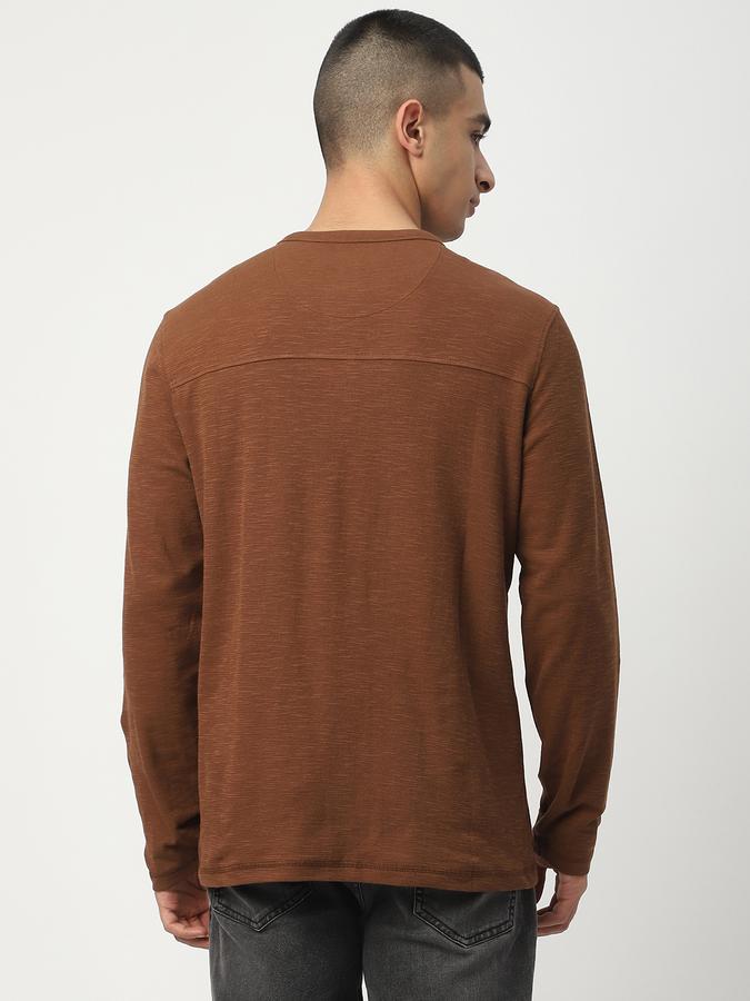Solid Men Round Neck T-Shirt image number 2