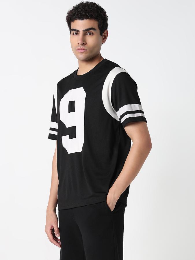 Printed Men Round Neck T-Shirt image number 2
