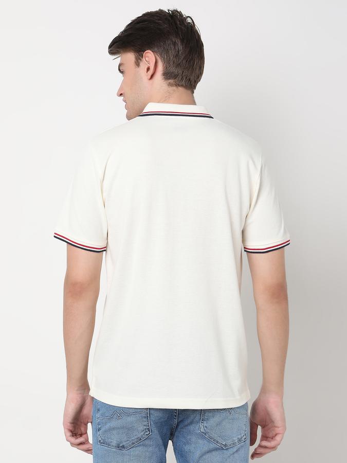 Men Regular Fit Polo T-Shirt with Short Sleeves image number 3
