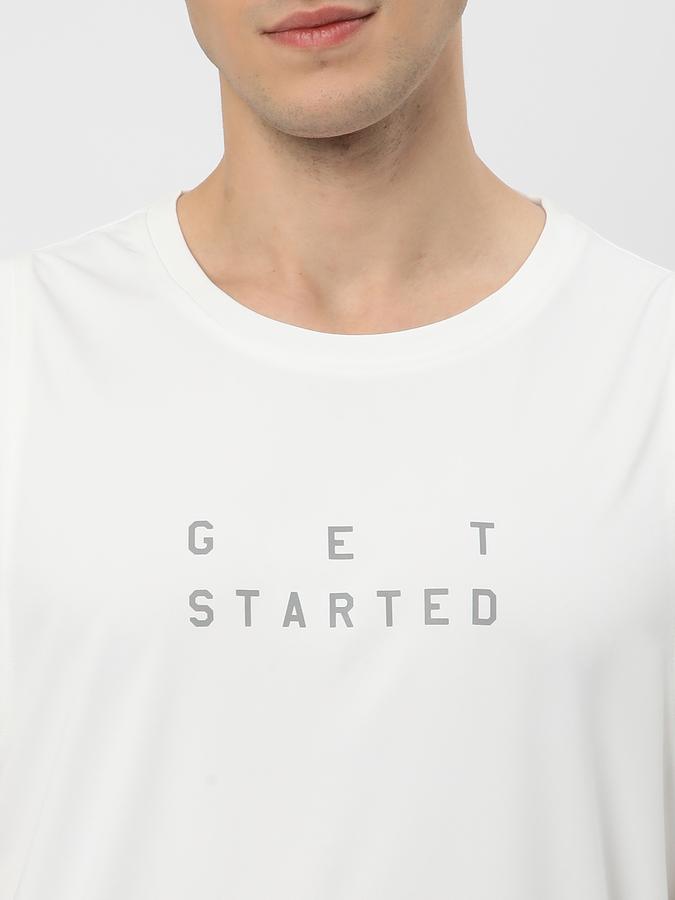 Men Typographic Print Round-Neck Sleeveless Vest image number 3