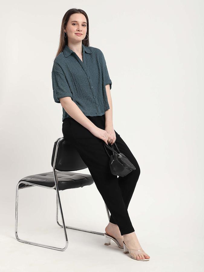Women Polyester Relaxed Fit Shirt Collar Solid Top