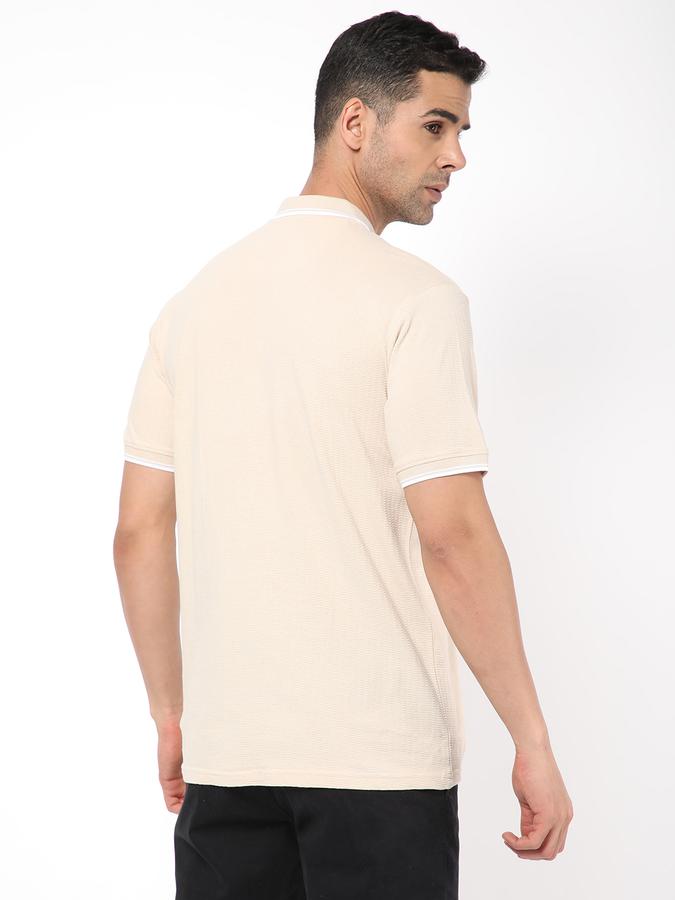 R&B Men Beige T-Shirt image number 2