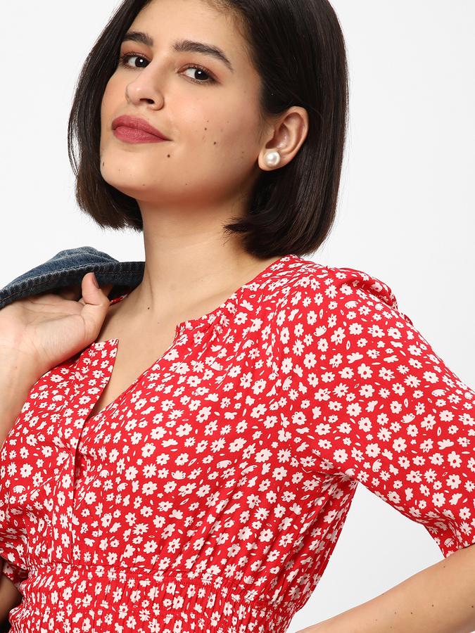R&B Women Red Dresses image number 0