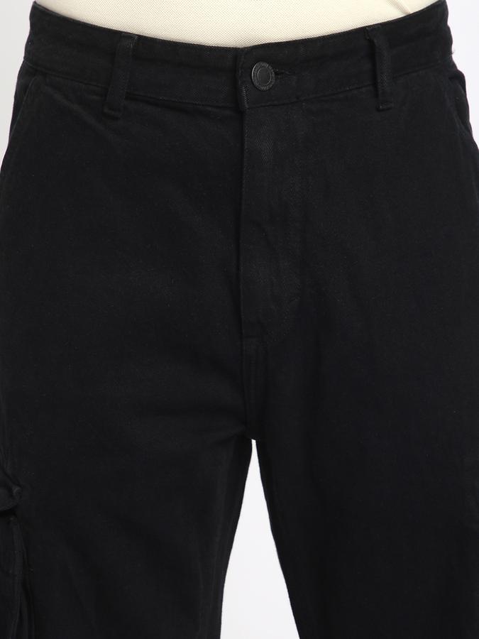 Loose Fit Men Trousers image number 3