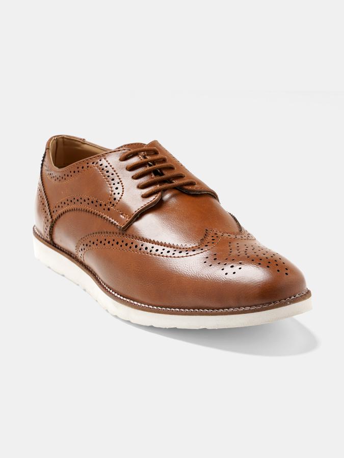 R&B Men Tan Casual Shoes image number 2