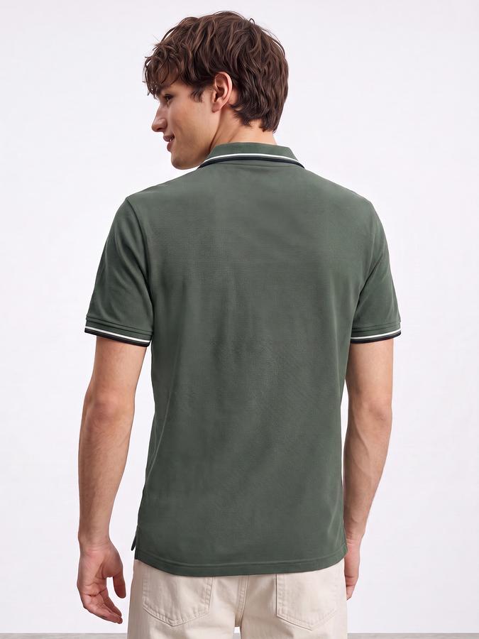 R&B Men Pine Green Solid Short Sleeves Tipping Polo Collar Tshirt