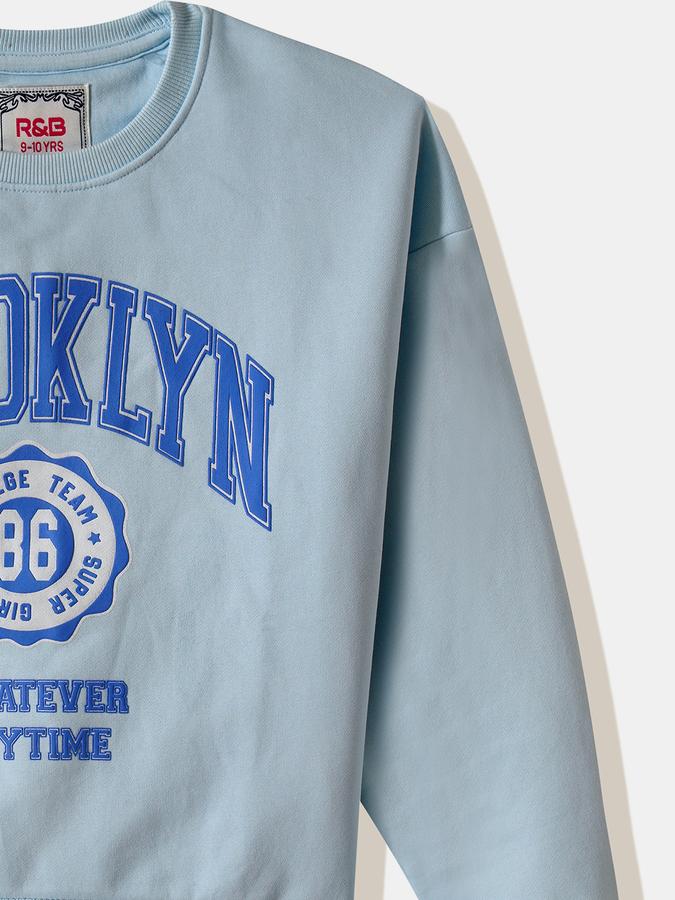 Girls Fleece Regular Fit Crew Neck Graphic Sweatshirt