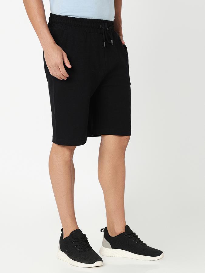 Solid Men Casual Shorts image number 2