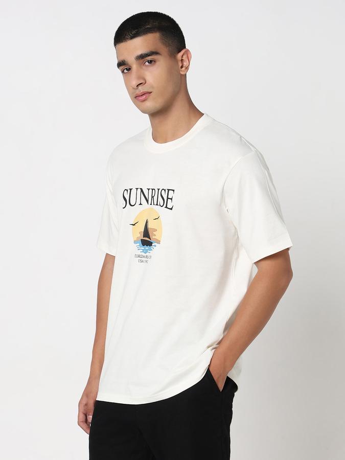 MENS Short Sleeves CREW NECK GRAPHIC TEES- RELAX FIT image number 2