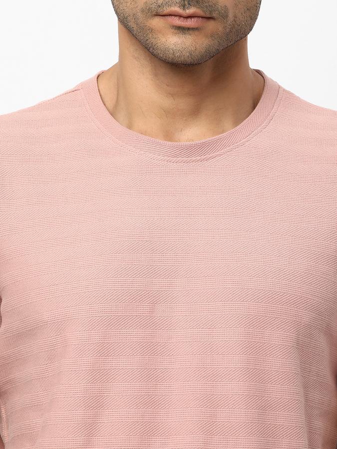 Men Regular Fit Crew-Neck T-Shirt image number 3