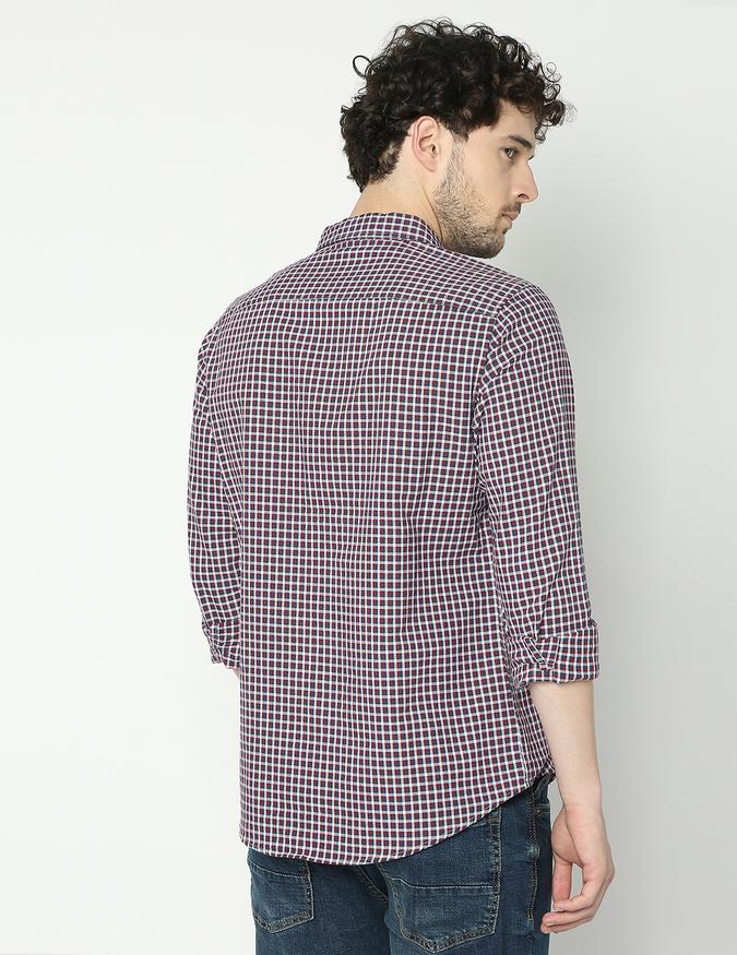 Men Checked Regular Fit Shirt image number 3