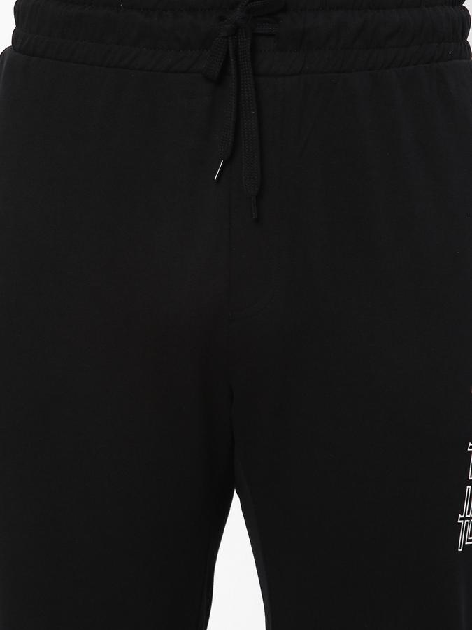 Men Mid-Rise Joggers data-index=