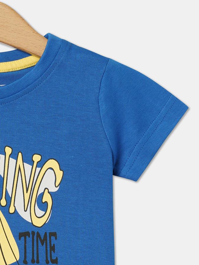 Boys Graphic Print Round-Neck T-Shirt image number 2