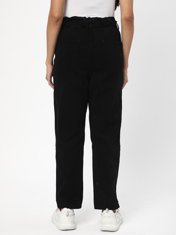 Women Mid-Wash Relaxed Fit Jeans image number 2